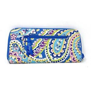 Vera Bradley Capri Blue Retired Travel Organizer Passport Wallet Case Zip Around